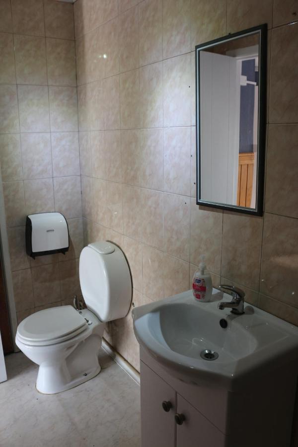 Hostal Ochen بونتا أريناس المظهر الخارجي الصورة