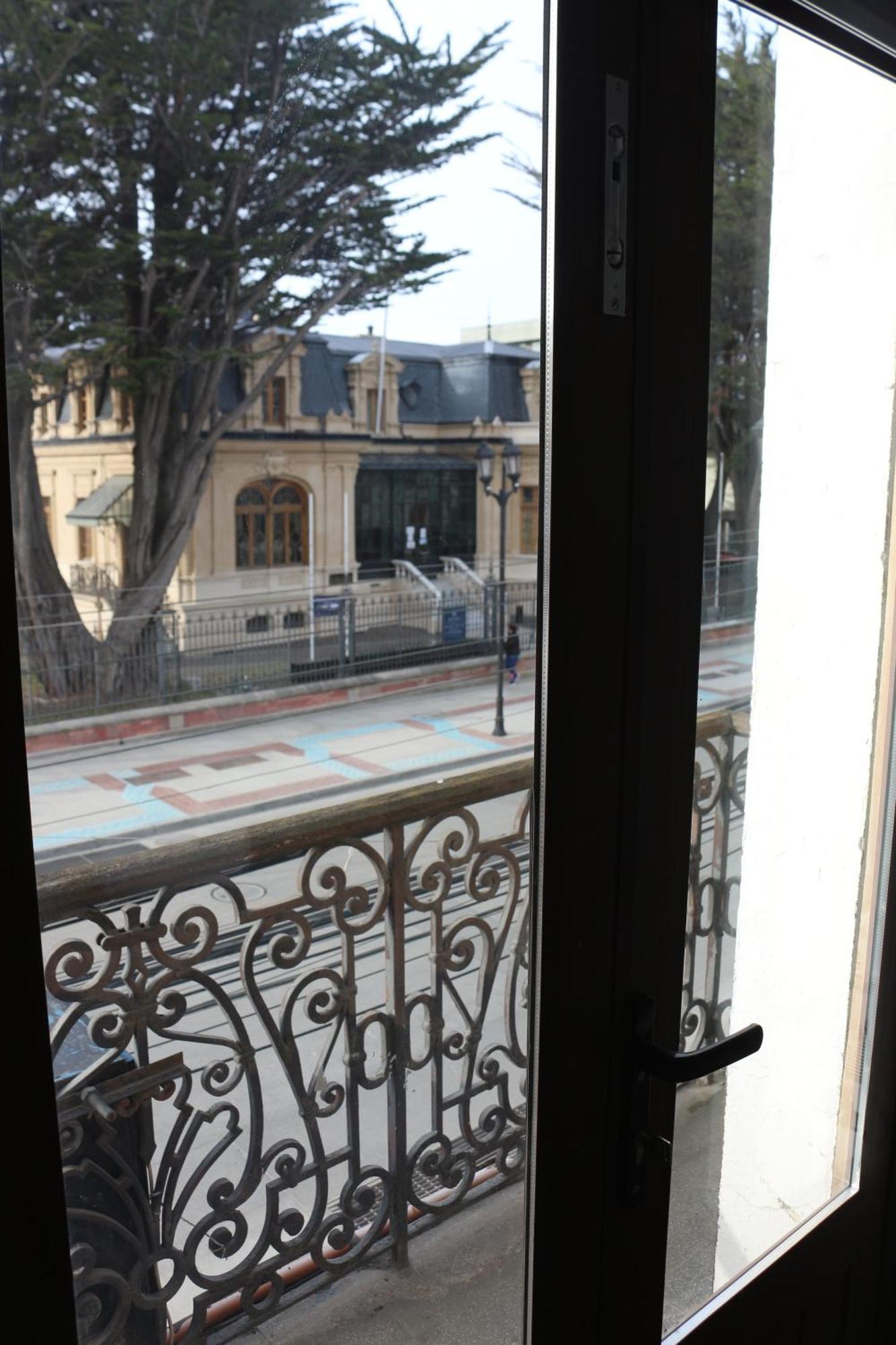 Hostal Ochen بونتا أريناس المظهر الخارجي الصورة
