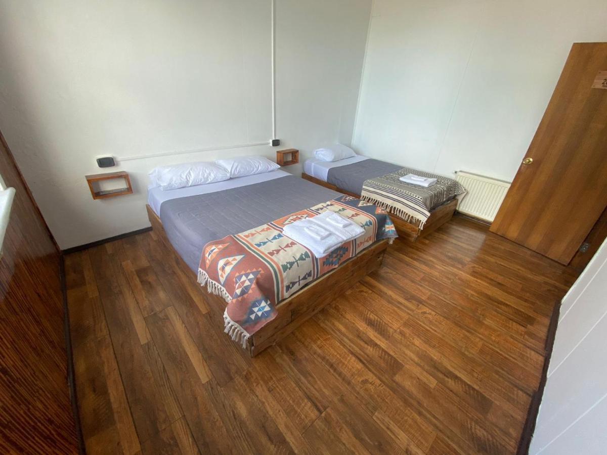 Hostal Ochen بونتا أريناس المظهر الخارجي الصورة