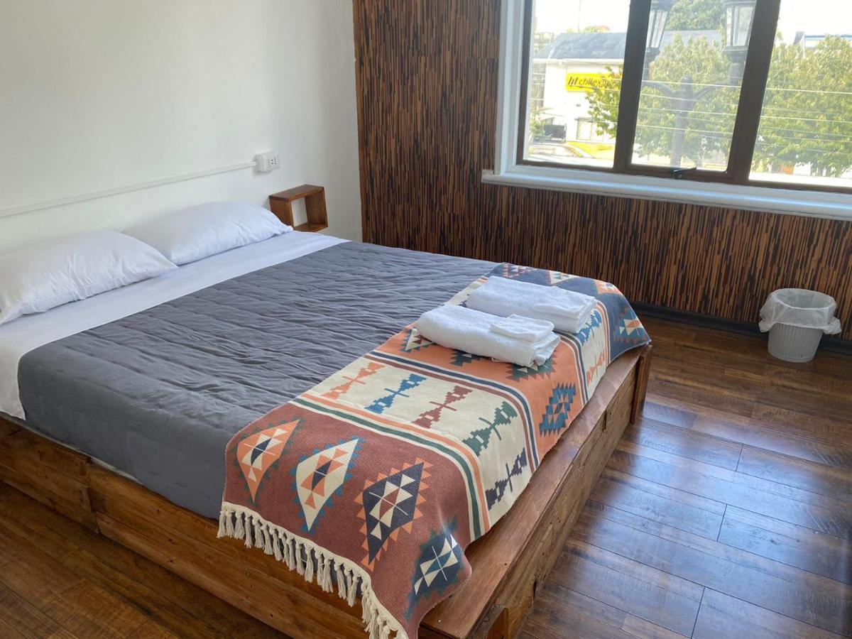 Hostal Ochen بونتا أريناس المظهر الخارجي الصورة