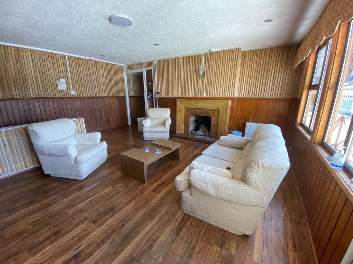 Hostal Ochen بونتا أريناس المظهر الخارجي الصورة