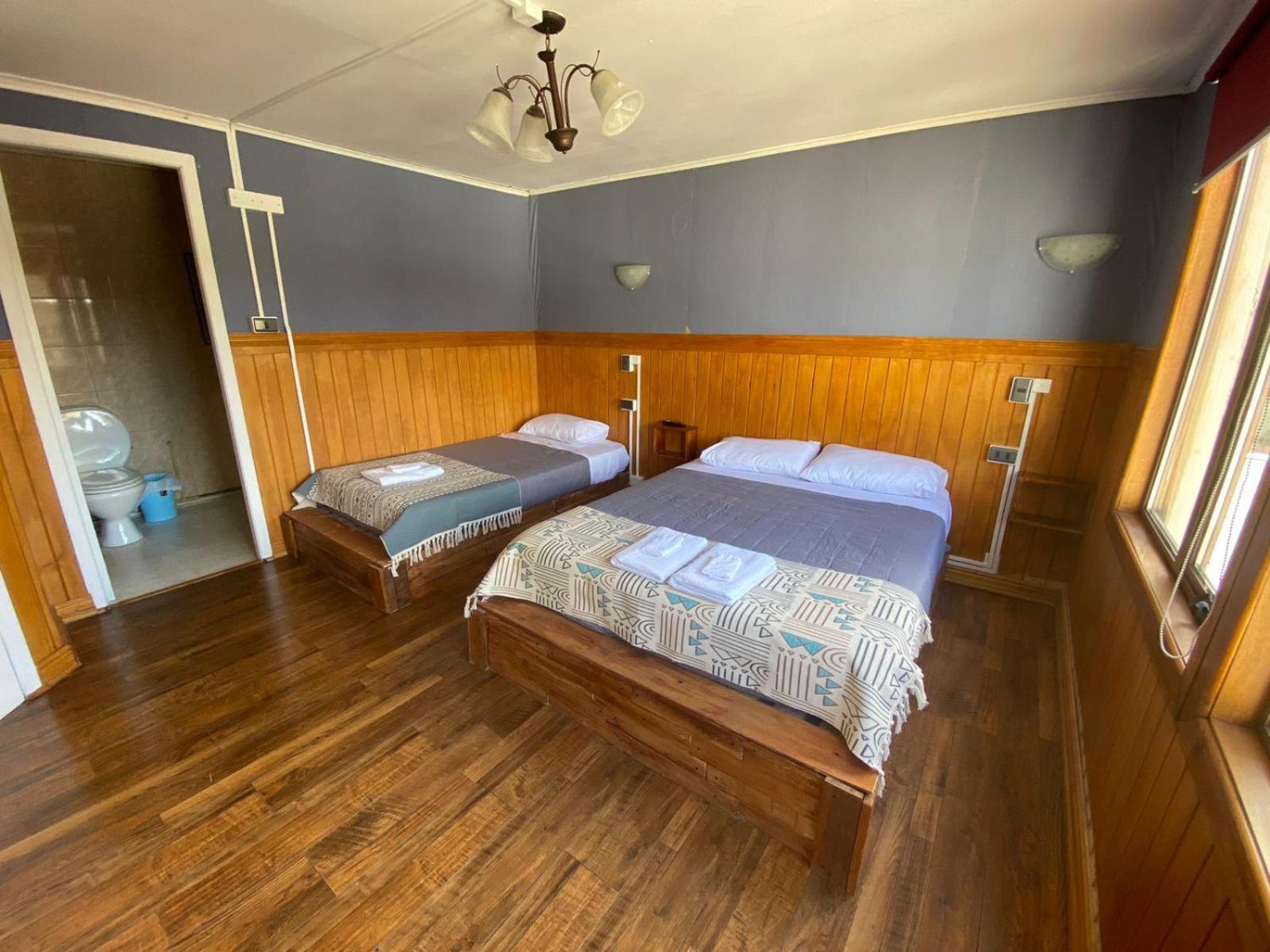 Hostal Ochen بونتا أريناس المظهر الخارجي الصورة